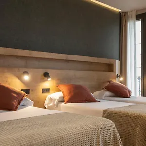 Fontanella By Bcn Urban , Barcelona España